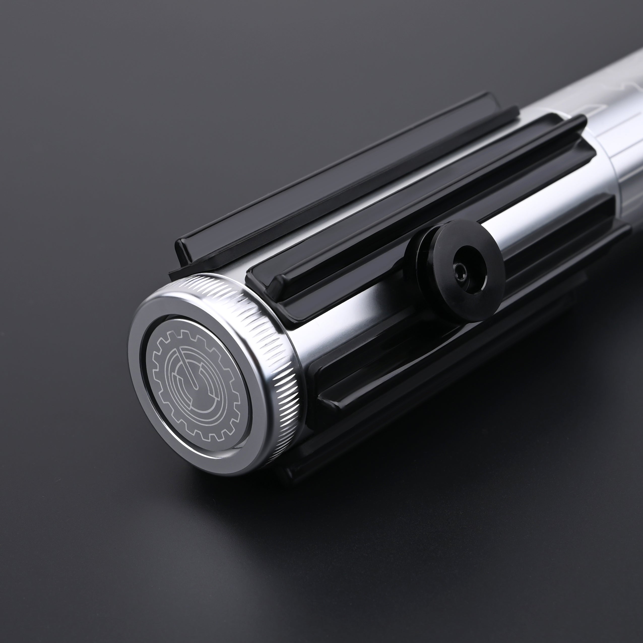 Crimson Reign lightsaber product image 5