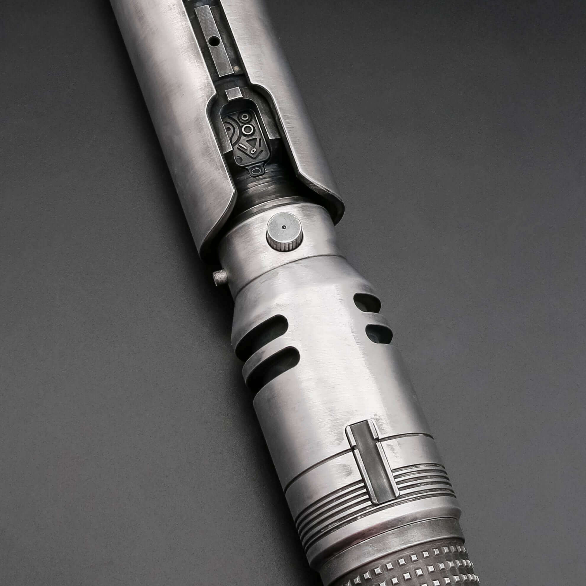 Cal Kestis EP3 Bespoke Weathered Lightsaber | Nsabers