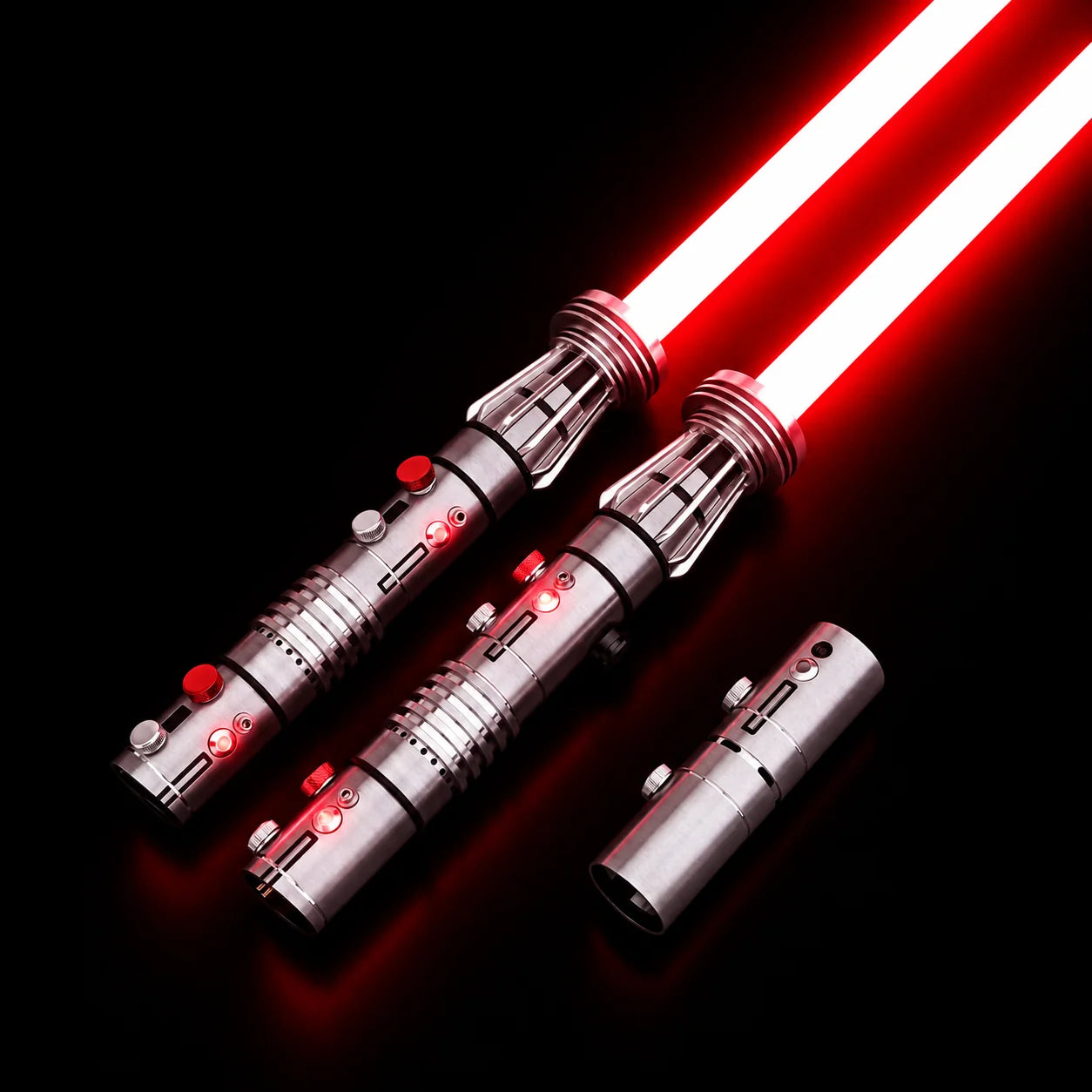 Maul silver hilts with red details